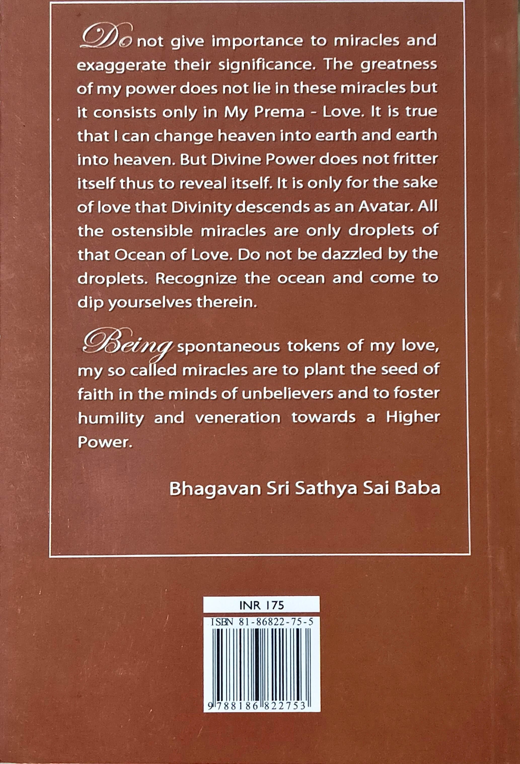 Back cover of Divine Splendour book by Krishnan Veeravalli with a quote from Bhagavan Sri Sathya Sai Baba