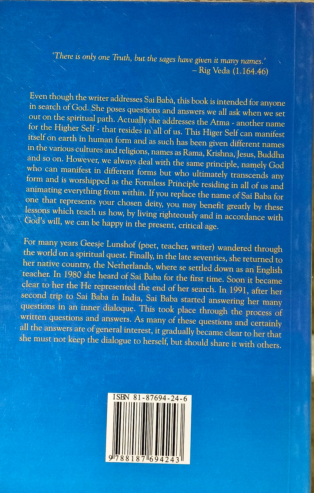 Back cover of the paperback book Inner Dialogue with Sai Baba by Geesje Lunshof